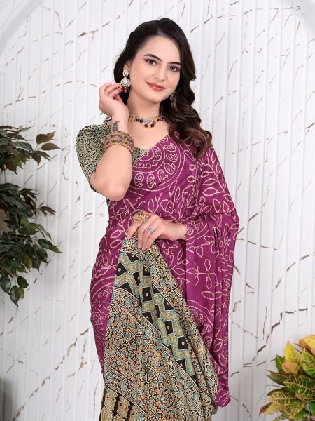 Abstract Printed Pure Crepe Silk Saree Printed Sarees