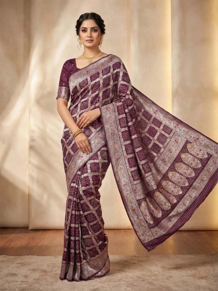 Banarasi Silk Saree with Geometric Woven Design   Rich Zari Border Daily Deals