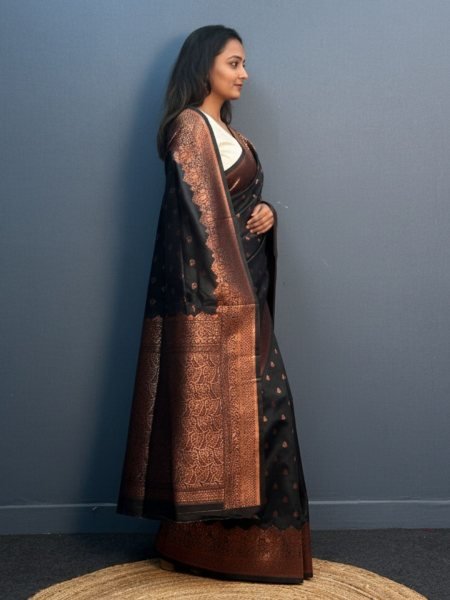 Elegant Patola Print Jacquard Woven Cotton Silk Saree with Zari Butta Work Kanjivaram Sarees