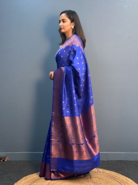 Elegant Patola Print Jacquard Woven Cotton Silk Saree with Zari Butta Work Kanjivaram Sarees