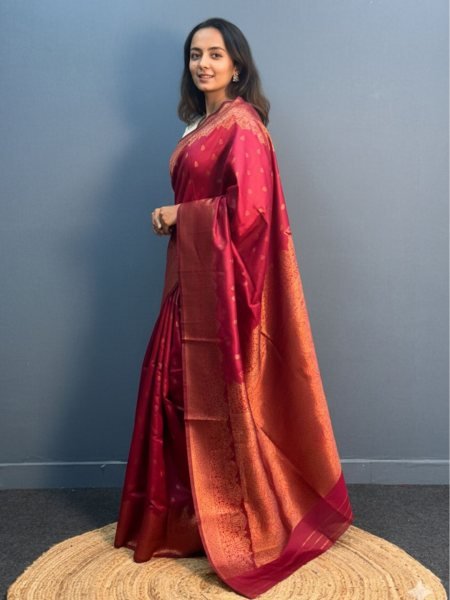 Elegant Patola Print Jacquard Woven Cotton Silk Saree with Zari Butta Work Kanjivaram Sarees