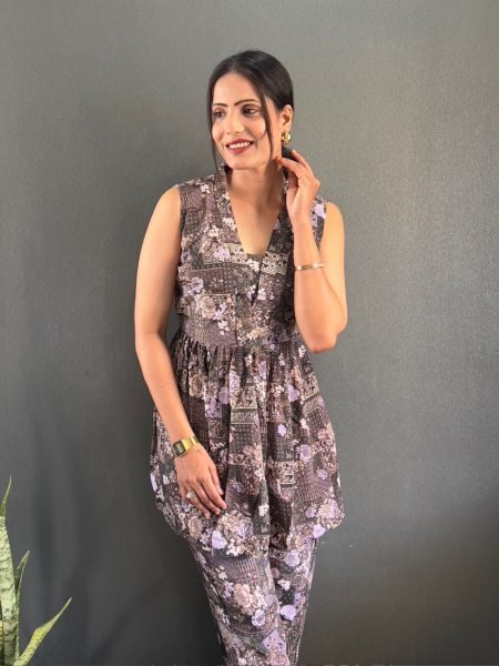 Elegant Printed V Neck Co Ord Set for Office   Casual Wear Co-Ords