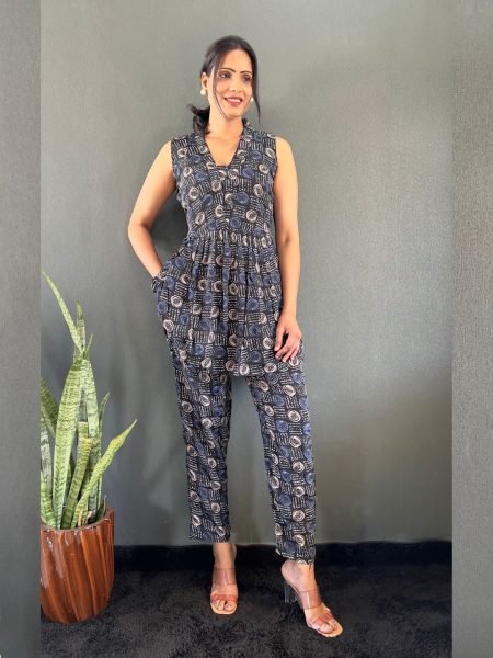 Elegant Printed V Neck Co Ord Set for Office   Casual Wear Co-Ords