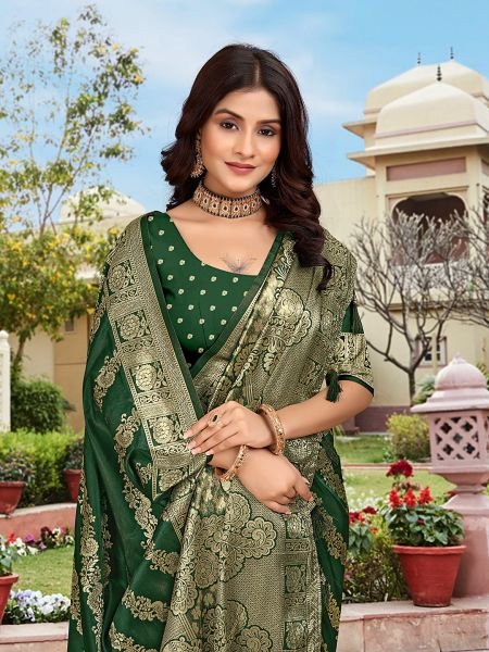 Green Woven Jacquard Kanjivaram Pure Silk Saree Pattu Sarees