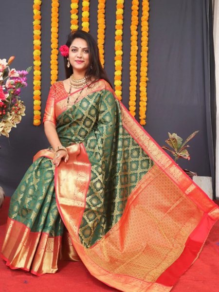 Kanjivaram Silk Saree with Rich Pallu with Unstitched Blouse Piece Kanjivaram Sarees