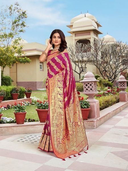 Magenta Woven Jacquard Kanjivaram Pure Silk Saree Banarasi Sarees