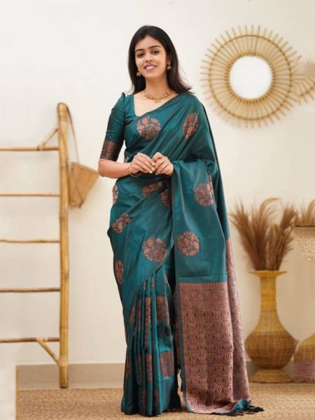 Rama Pure Silk Jacquard Woven Kanjivaram Saree Sale