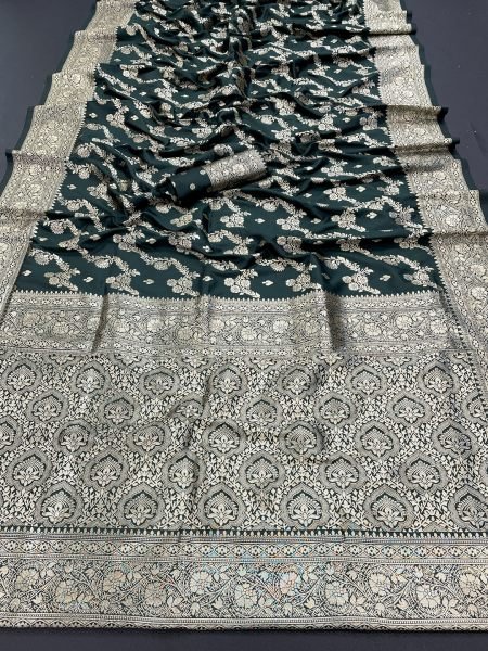 Regal Dark Green Jacquard Woven Pure Silk Banarasi Saree Banarasi Sarees
