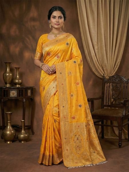 Traditional Dola Silk Saree with Woven Paisley Pallu and Hand Strung Bead Tassels Saree