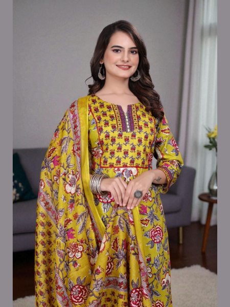 Women s Cotton Floral Printed Kurta Set with Dupatta Kurta Sets